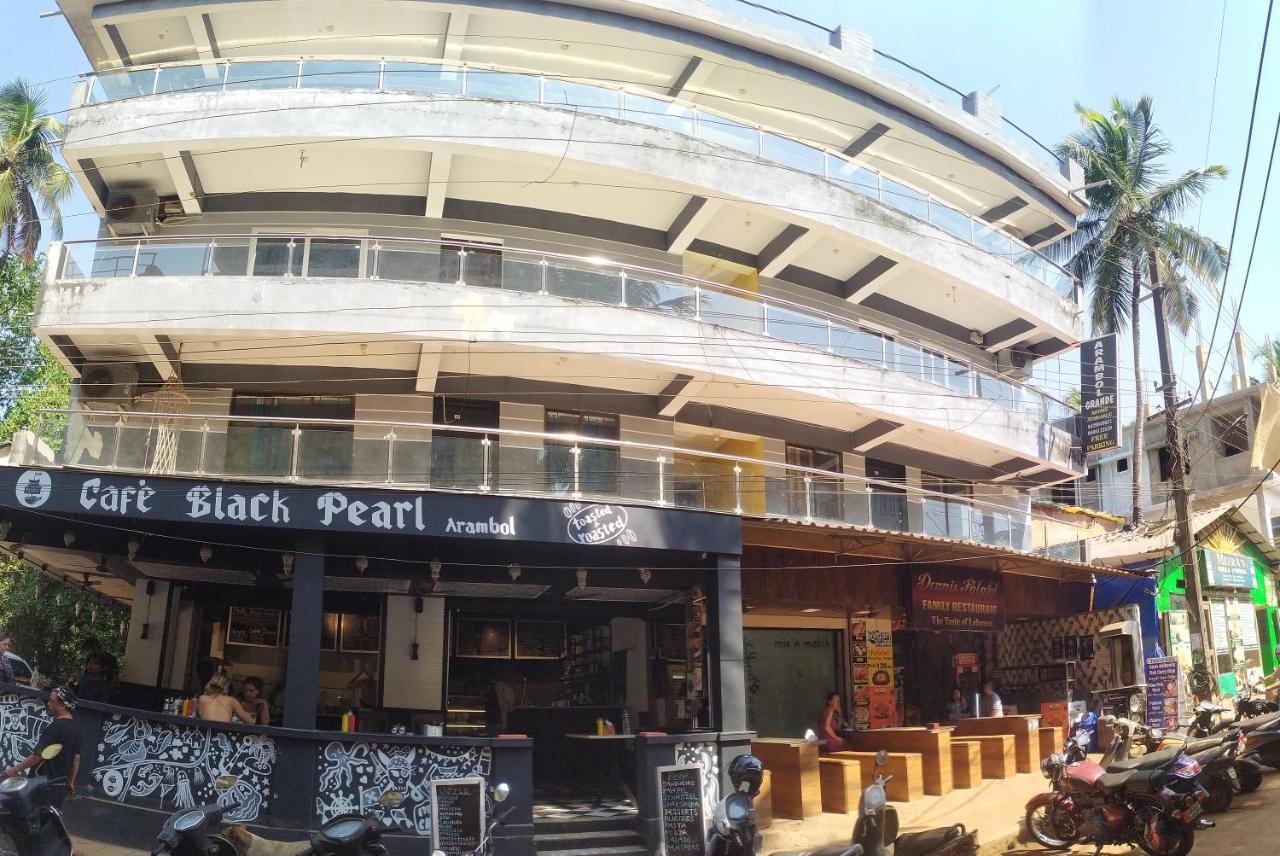 Arambol Grande Hotel ภายนอก รูปภาพ